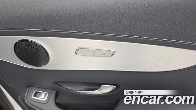 Mercedes-Benz GLC-Class 2020 — photo 24