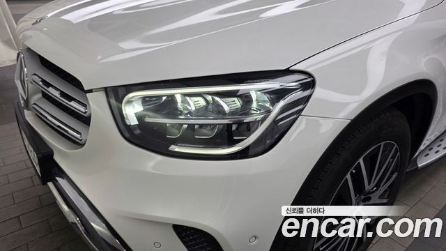 Mercedes-Benz GLC-Class 2020 — photo 8