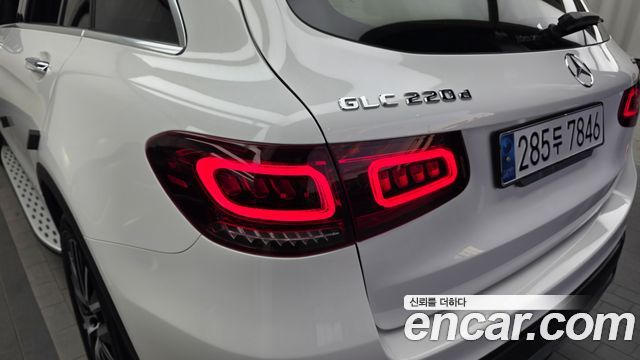 Mercedes-Benz GLC-Class 2020 — photo 9