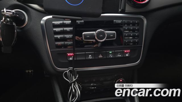 Mercedes-Benz GLA-Class 2015 — photo 22