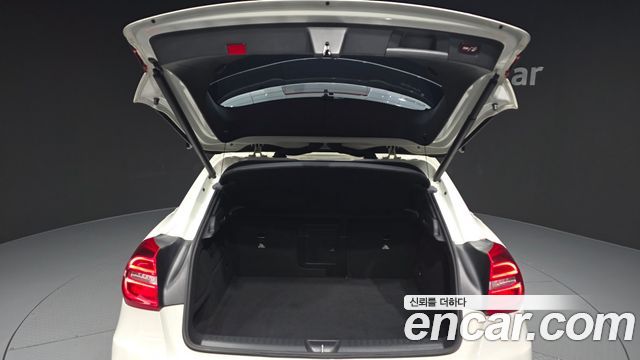 Mercedes-Benz GLA-Class 2015 — photo 33