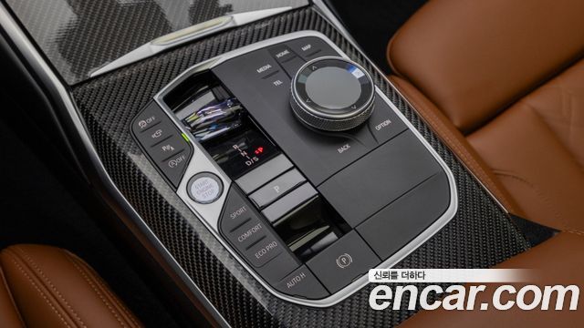 BMW 3-Series 2025 — photo 9
