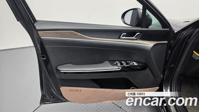 Kia K5 2020 — photo 14