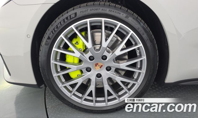 Porsche Panamera 2025 — photo 5
