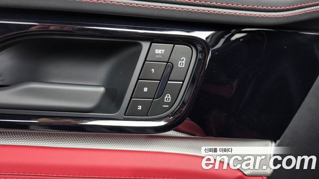 Porsche Panamera 2025 — photo 32