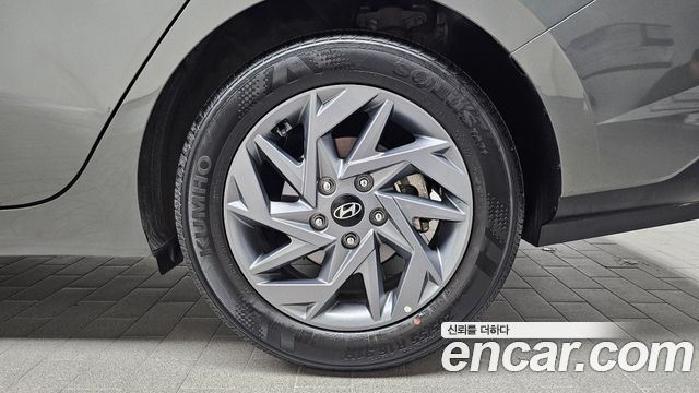 Hyundai AVANTE 2024 — photo 7