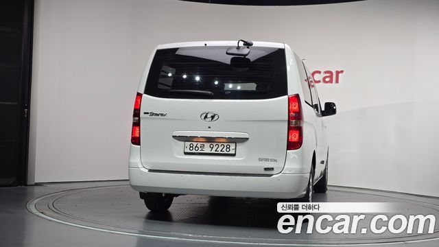Hyundai Starex 2014 — photo 4