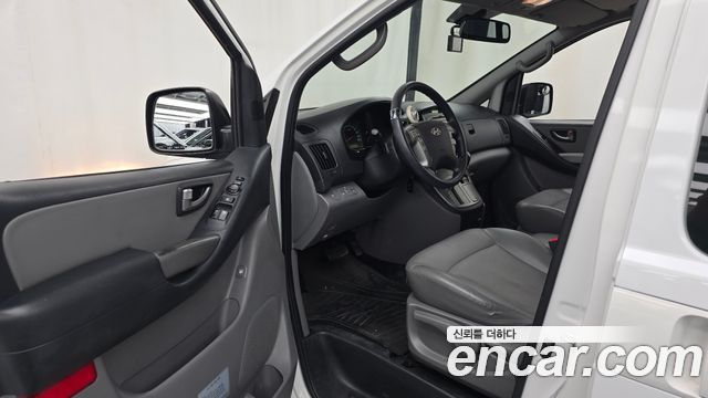 Hyundai Starex 2014 — photo 10