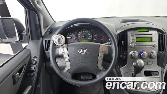 Hyundai Starex 2014 — photo 13