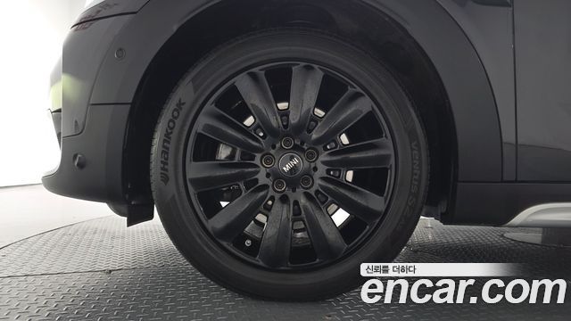 Mini Countryman 2018 — photo 5