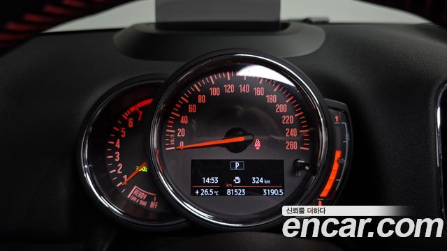Mini Countryman 2018 — photo 11