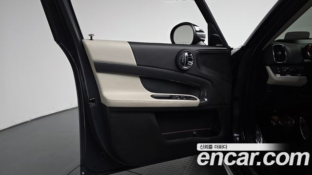 Mini Countryman 2018 — photo 14