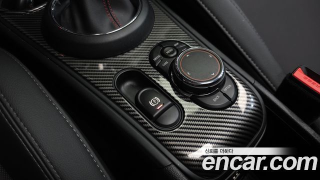 Mini Countryman 2018 — photo 27