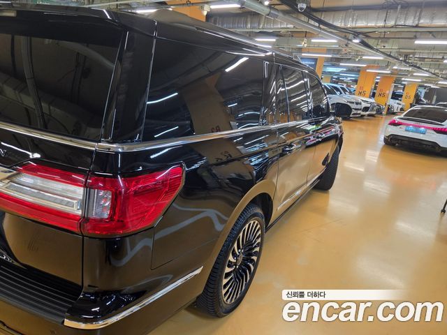 Lincoln Navigator 2020 — photo 5