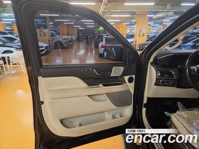 Lincoln Navigator 2020 — photo 7