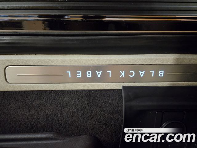 Lincoln Navigator 2020 — photo 14