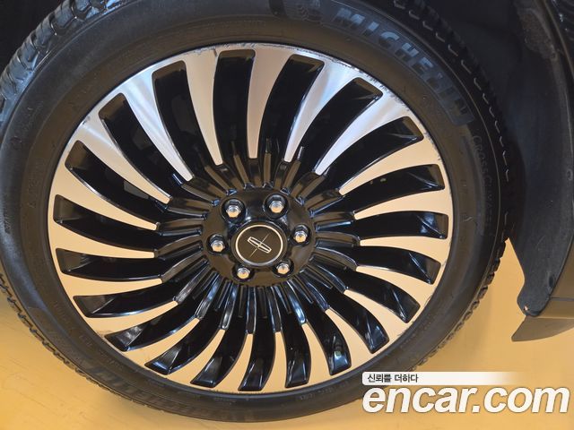 Lincoln Navigator 2020 — photo 19