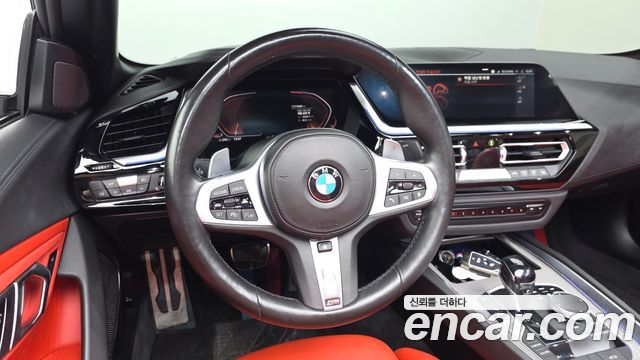 BMW Z4 2021 — photo 17