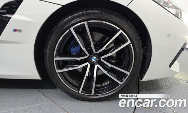 BMW Z4 2021 — photo 7