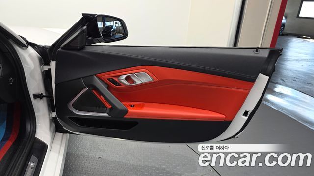 BMW Z4 2021 — photo 15