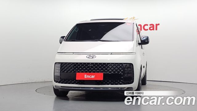Hyundai Staria 2024 — photo 3