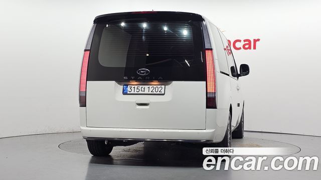 Hyundai Staria 2024 — photo 4