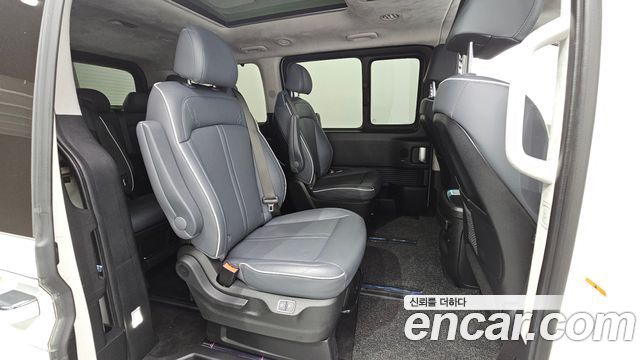 Hyundai Staria 2024 — photo 17