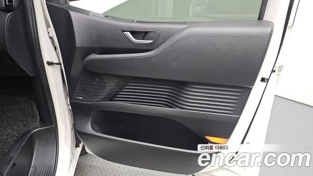 Hyundai Staria 2024 — photo 15