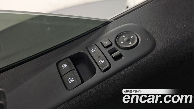 Hyundai Staria 2024 — photo 27