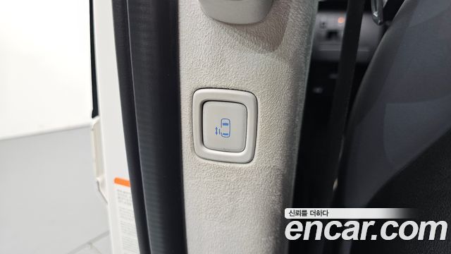 Hyundai Staria 2024 — photo 30