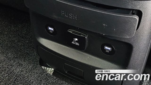 Hyundai Staria 2024 — photo 31