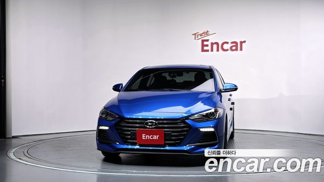 Hyundai AVANTE 2018 — photo 3