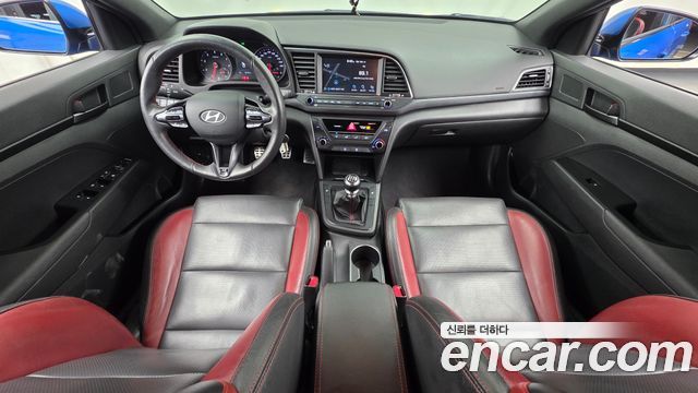 Hyundai AVANTE 2018 — photo 7