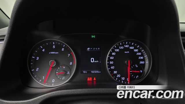 Hyundai AVANTE 2018 — photo 8