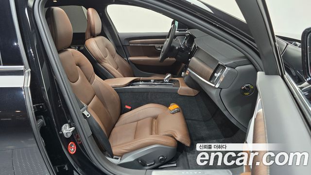 Volvo S90 2023 — photo 16