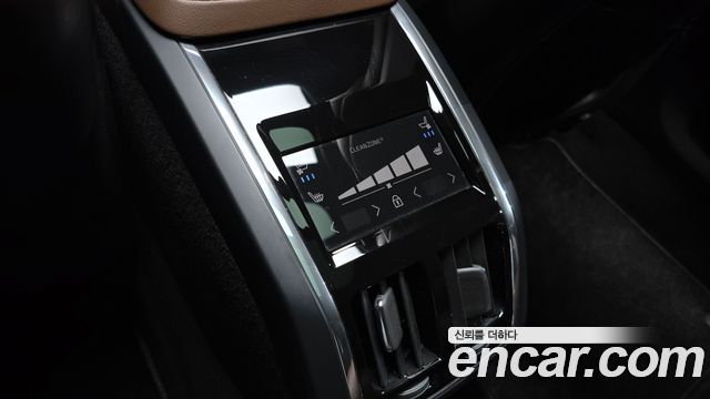 Volvo S90 2023 — photo 30