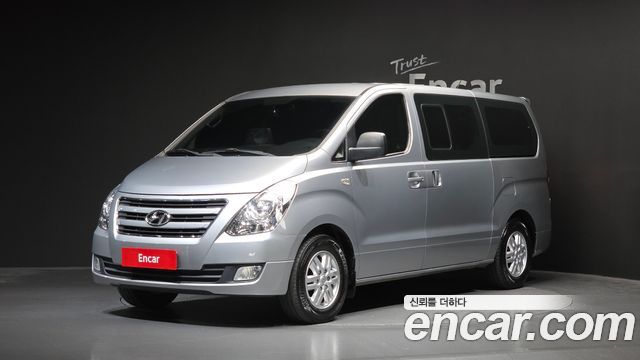 Hyundai Starex 2018 — photo 1