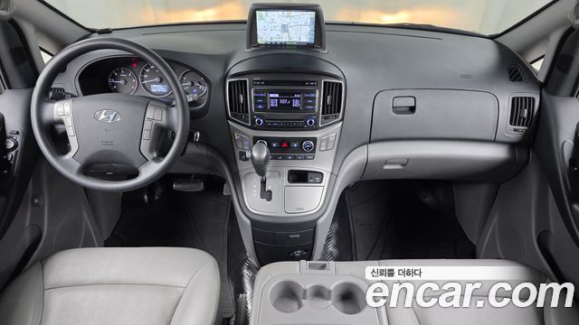 Hyundai Starex 2018 — photo 10