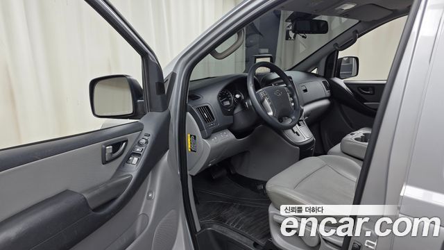 Hyundai Starex 2018 — photo 13