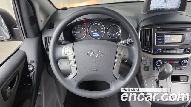Hyundai Starex 2018 — photo 21