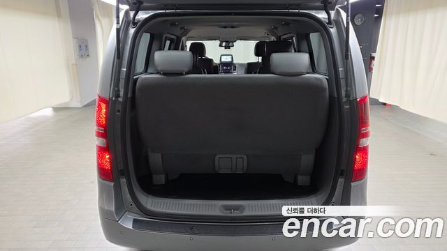 Hyundai Starex 2018 — photo 23