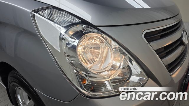 Hyundai Starex 2018 — photo 8
