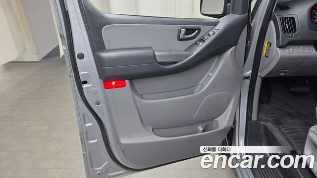 Hyundai Starex 2018 — photo 14