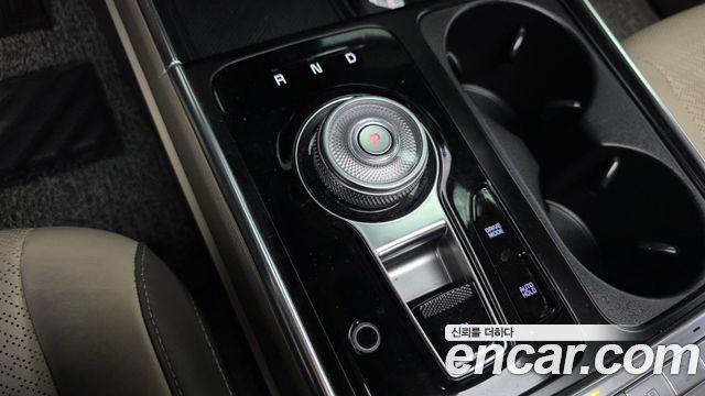 Kia Canival 2024 — photo 12