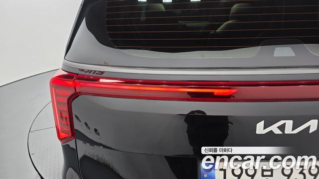 Kia Canival 2024 — photo 9