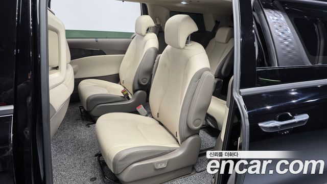 Kia Canival 2024 — photo 16