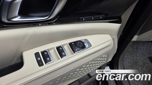 Kia Canival 2024 — photo 32