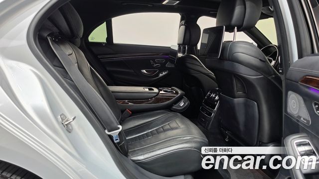 Mercedes-Benz S-Class 2018 — photo 12