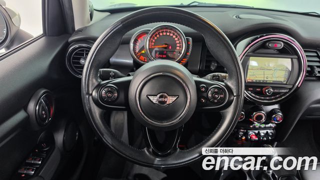 Mini Cooper 2016 — photo 13