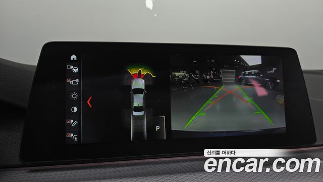 BMW 5-Series 2018 — photo 22